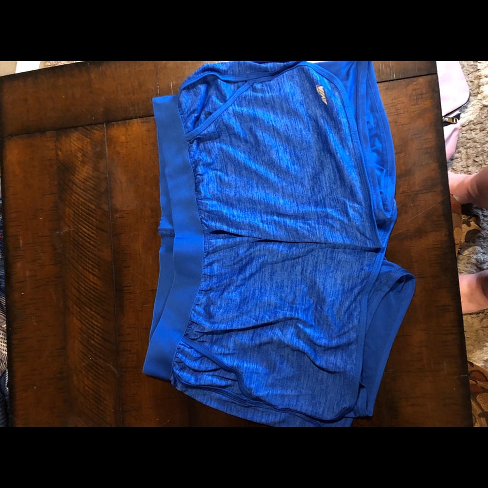 XL shorts